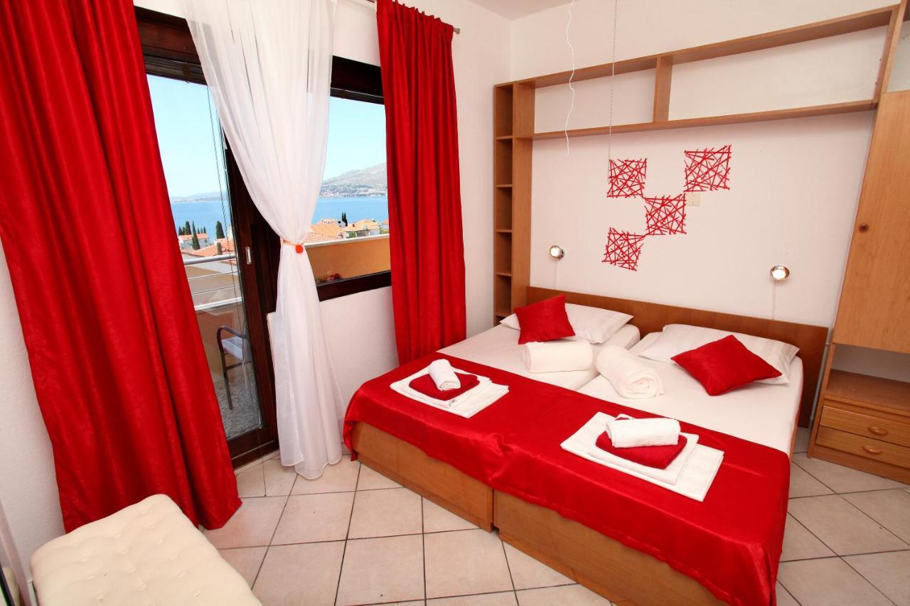 Pansion Ruzica Bed & Breakfast Trogir Eksteriør bilde